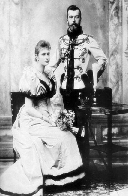 沙皇尼古拉二世家庭成员照片 尼古拉二世的生平照片